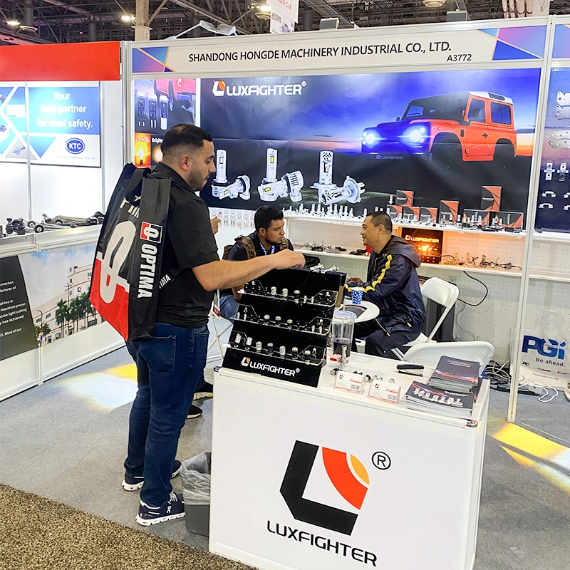 Светодиодные фары LUXFIGHTER на выставке Automotive Aftermarket Products Expo